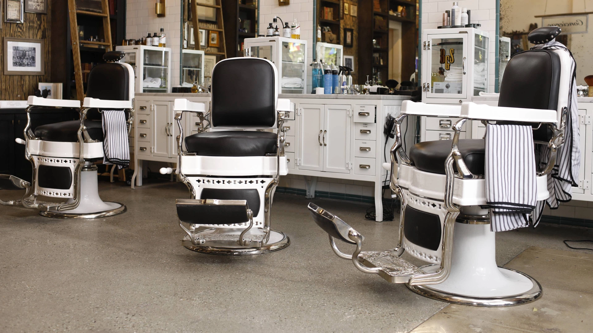 Hiệu Cắt Tóc (Phần 4)